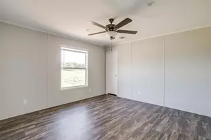 4417 County Rd 423, Grandview, TX 76050 - Photo 16