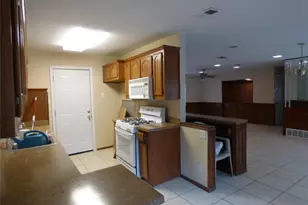 502 Moonlight Dr, Garland, TX 75040 - Photo 10