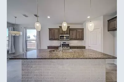 1100 Twin Brooks Lane, Fort Worth, TX 76177 - Photo 10