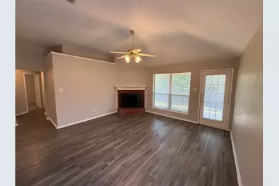 10524 Aransas Drive, Fort Worth, TX 76131 - Photo 8