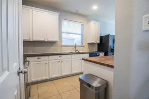 1412 Kittyhawk Dr, Little Elm, TX 75068 - Photo 12