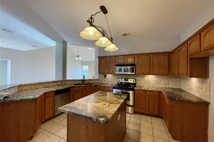 9787 Old Field Dr, McKinney, TX 75072 - Photo 6