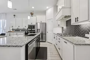 3140 Brazoria Dr, Little Elm, TX 75068 - Photo 6