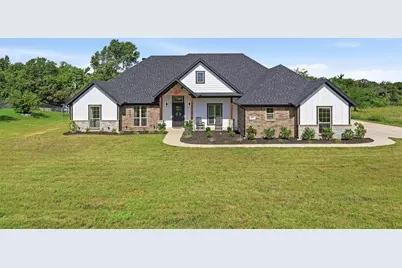 1057 Gonzollas Road, Springtown, TX 76082 - Photo 2