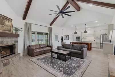 1057 Gonzollas Road, Springtown, TX 76082 - Photo 14