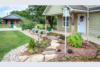 206 W Oak, Olney, TX 76374 - Photo 2