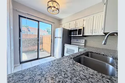 835 Dublin, Richardson, TX 75080 - Photo 10