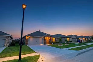 2928 Shoemaker Dr, Royse City, TX 75189 - Photo 1