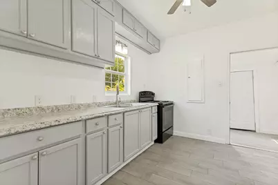 3801 Ryan Avenue, Fort Worth, TX 76110 - Photo 6
