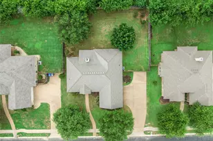 513 Kings Row, Woodway, TX 76712 - Photo 34