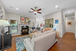 513 Kings Row, Woodway, TX 76712 - Photo 8