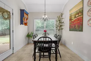 513 Kings Row, Woodway, TX 76712 - Photo 18