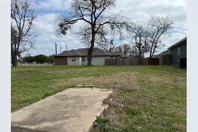 3307 Travis Street, Greenville, TX 75401 - Photo 1
