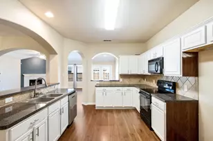 14536 Crystal Lk Dr, Little Elm, TX 75068 - Photo 10