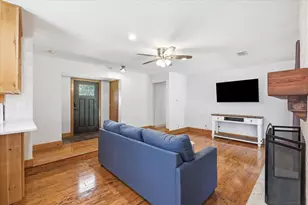 203 Tharp Dr, Highland Village, TX 75077 - Photo 4