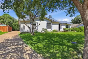 203 Tharp Dr, Highland Village, TX 75077 - Photo 2