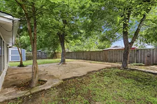 2129 Gaylord Dr, Dallas, TX 75227 - Photo 34
