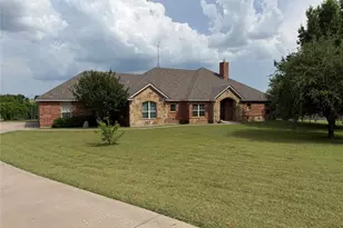 130 Aledo Grove Ct, Fort Worth, TX 76126 - Photo 2