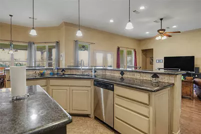 130 Aledo Grove Court, Fort Worth, TX 76126 - Photo 6