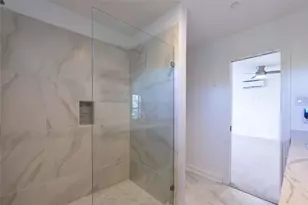 2134 Lucas Dr, Dallas, TX 75219 - Photo 14