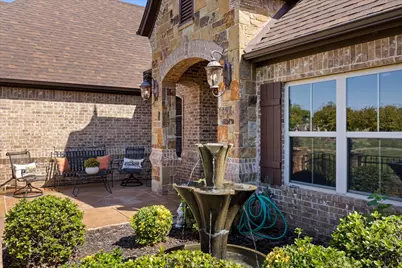 1014 Sunset Bay Court, Granbury, TX 76048 - Photo 6