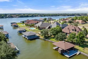 1014 Sunset Bay Ct, Granbury, TX 76048 - Photo 2
