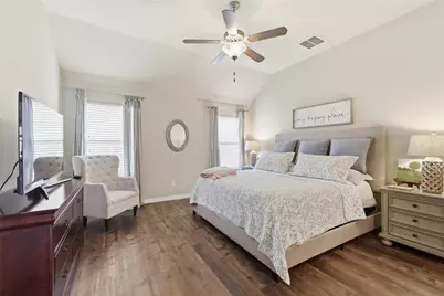 800 Silverthorne Drive, Burleson, TX 76028 - Photo 26
