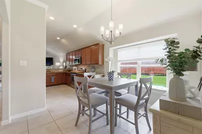 800 Silverthorne Drive, Burleson, TX 76028 - Photo 12