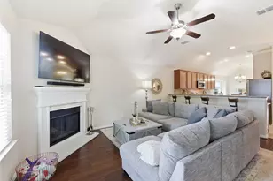 800 Silverthorne Dr, Burleson, TX 76028 - Photo 18