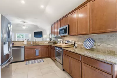 800 Silverthorne Drive, Burleson, TX 76028 - Photo 14