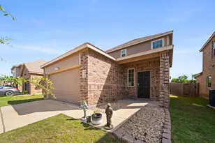 3606 Kings Dr, Ennis, TX 75119 - Photo 2