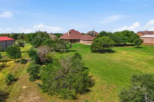 105 Woodlot Ln, Azle, TX 76020 - Photo 38