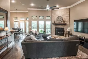 105 Woodlot Ln, Azle, TX 76020 - Photo 10
