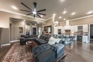 105 Woodlot Ln, Azle, TX 76020 - Photo 4
