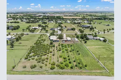 266 Old Chisholm Trail, Rhome, TX 76078 - Photo 34