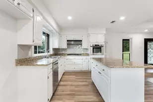 216 N Stovall Dr, Robinson, TX 76706 - Photo 14