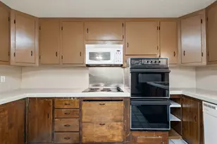 373 Ingred St, Waco, TX 76705 - Photo 10