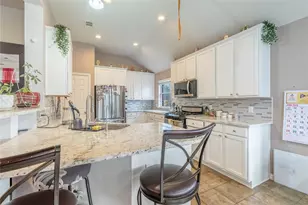 2324 Crestridge Dr, Little Elm, TX 75068 - Photo 10