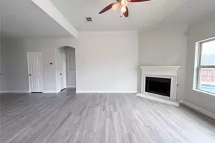 325 Pin Cushion Trail, Burleson, TX 76028 - Photo 8