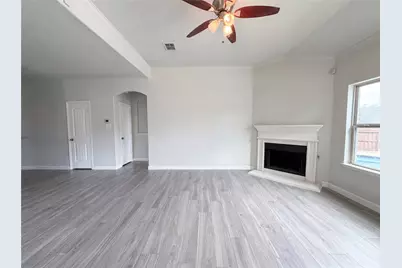 325 Pin Cushion Trail, Burleson, TX 76028 - Photo 8
