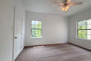 1524 Aldra Dr, Fort Worth, TX 76120 - Photo 10