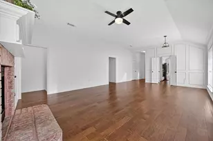 2212 Tiffany Glenn Ct, Bedford, TX 76021 - Photo 14