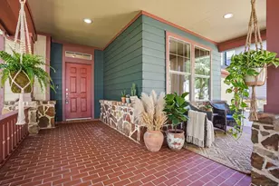800 Mayberry Dr, McKinney, TX 75071 - Photo 2