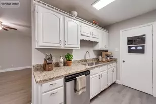 6013 Barry Dr, Watauga, TX 76148 - Photo 4