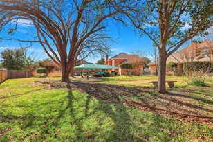 5949 River Bend Dr, Benbrook, TX 76132 - Photo 10