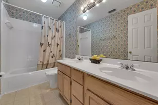 4622 Devonshire Dr, Grand Prairie, TX 75052 - Photo 26