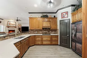 8904 Woodlawn Dr, Granbury, TX 76049 - Photo 28