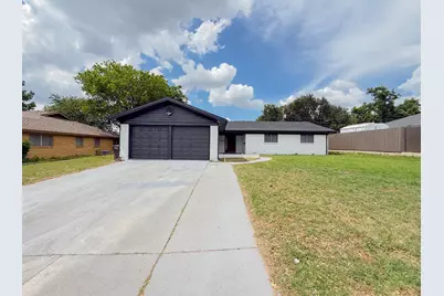 228 Hallbrook Drive, Fort Worth, TX 76134 - Photo 32