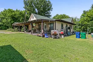 704 Cantrell St, Waxahachie, TX 75165 - Photo 20