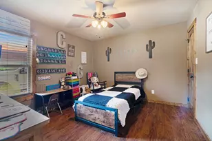 285 5th St NE, Bogata, TX 75417 - Photo 12